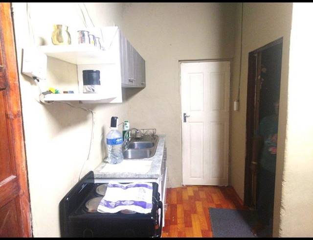 2 BEDROOM HOUSE FOR SALE IN WYEBANK